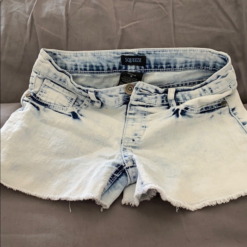 ♥️Squeeze Girls Jean shorts♥️